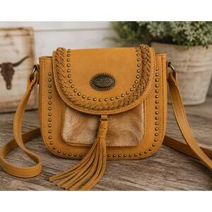 Trinity Ranch Fur On Western Crossbody Bag Cowhide Studded Fringe Tan